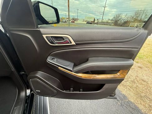 Used 2017 GMC Yukon XL Denali w/ Open Road Package image 25