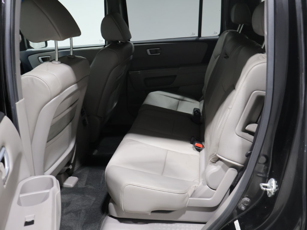 Used 2010 Honda Pilot EX-L image 17