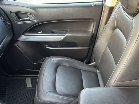 Used 2021 Chevrolet Colorado ZR2 image 12