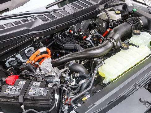 New 2025 Ford F150 Lariat w/ Equipment Group 501A Mid image 27