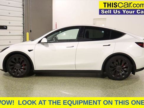 Used 2022 Tesla Model Y Performance AWD/4WD image 4