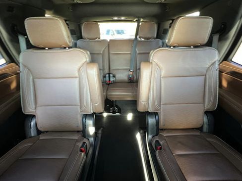 Used 2023 Chevrolet Tahoe High Country image 26