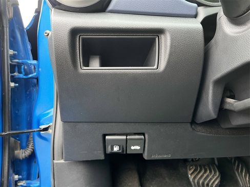 Certified 2023 Nissan Versa SV image 8