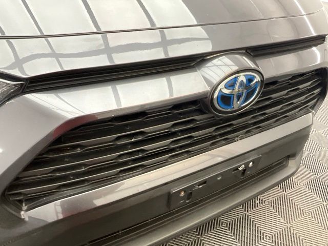 Used 2024 Toyota RAV4 LE AWD/4WD image 29