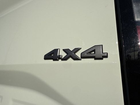 Used 2022 Nissan Frontier S w/ Technology Package image 7