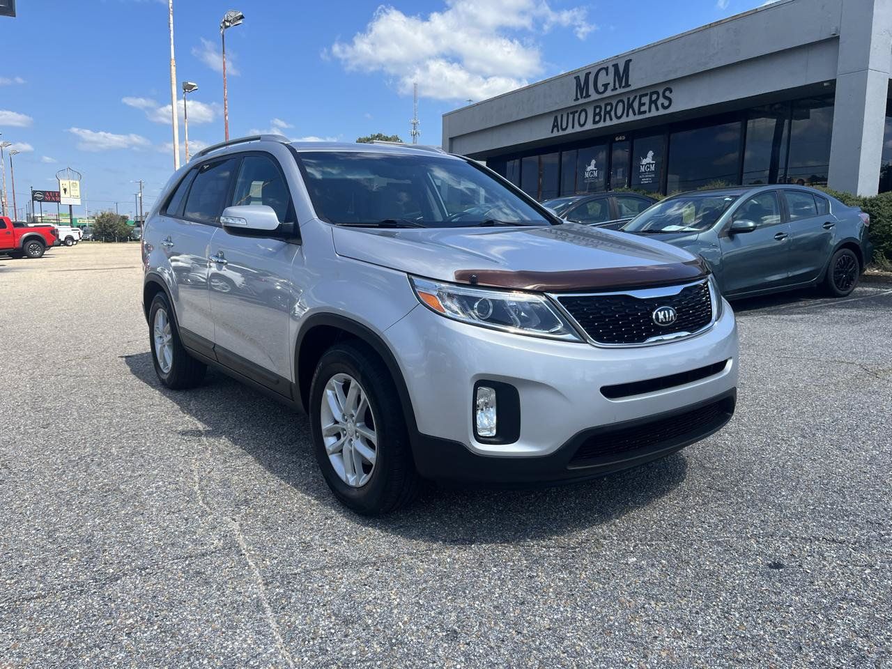Used 2015 Kia Sorento LX FWD image 2