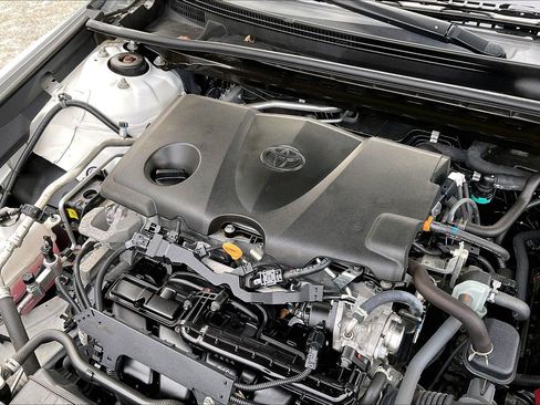 Used 2021 Toyota Camry SE image 34