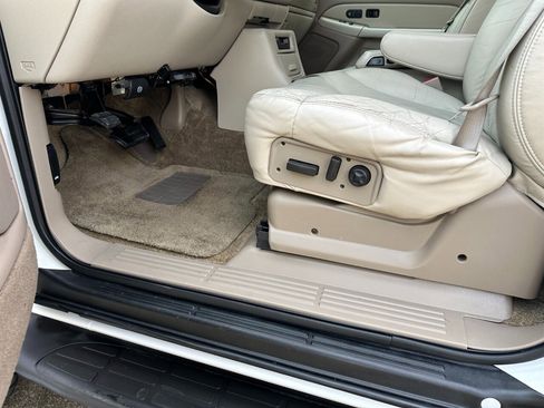 Used 2002 GMC Yukon XL 2500 SLT image 10