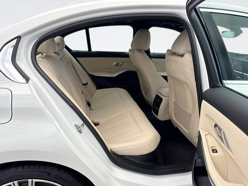 Used 2021 BMW 330i xDrive Sedan w/ Convenience Package image 18