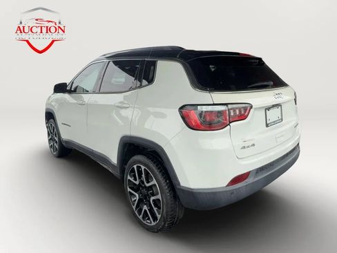 Used 2018 Jeep Compass Limited w/ Navigation Group AWD/4WD image 4