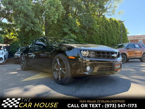 Used 2010 Chevrolet Camaro LT w/ RS Package RWD image 9