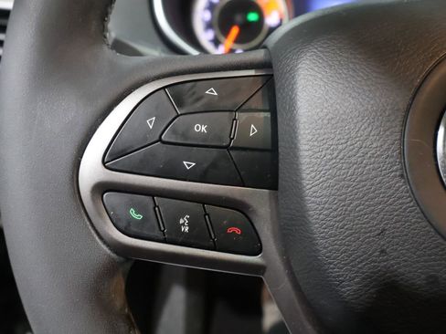 Used 2022 Jeep Cherokee Limited image 41