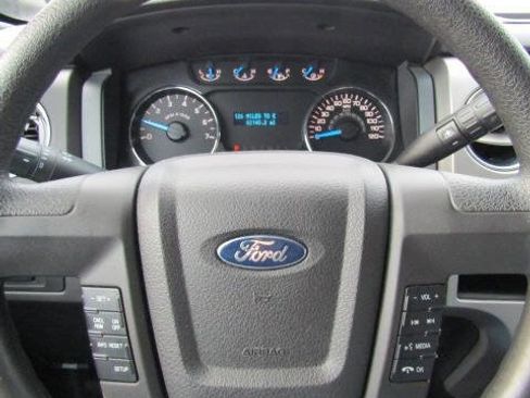 Used 2014 Ford F150 XLT image 8