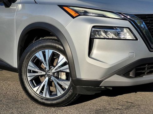 Used 2023 Nissan Rogue SV AWD/4WD image 4