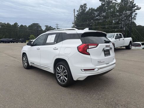 Used 2024 GMC Terrain Denali AWD/4WD image 4