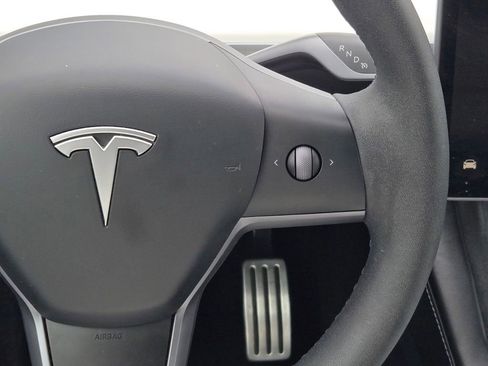 Used 2023 Tesla Model Y Performance AWD/4WD image 16
