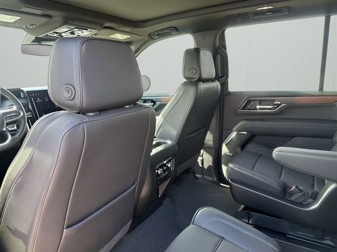 New 2026 GMC Yukon Denali w/ Sun & Power Step Package image 18