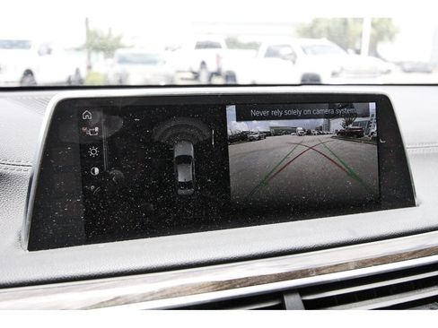Used 2017 BMW 740i xDrive AWD/4WD image 16