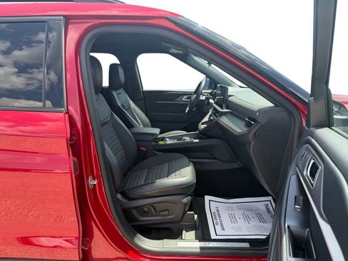 Used 2025 Ford Explorer ST-Line AWD/4WD image 25