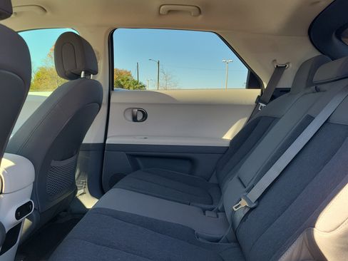 New 2026 Hyundai Ioniq 5 SE image 10