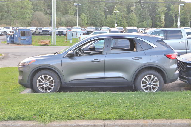 Used 2022 Ford Escape SE w/ Convenience Package AWD/4WD image 3