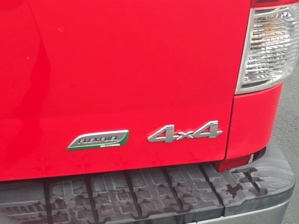 Used 2012 Toyota Tundra 4x4 Double Cab w/ Tow Pkg image 8