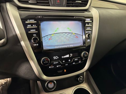Used 2016 Nissan Murano SV image 16