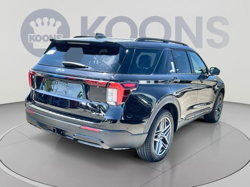 New 2026 Ford Explorer ST-Line w/ ST-Line Street Pack AWD/4WD image 16