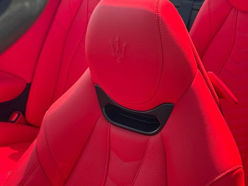 Used 2024 Maserati GranCabrio Trofeo image 7