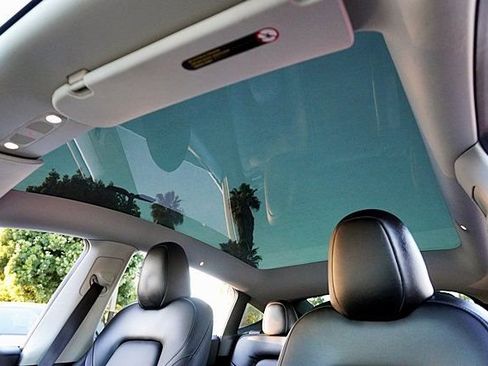 Used 2023 Tesla Model Y Long Range image 17