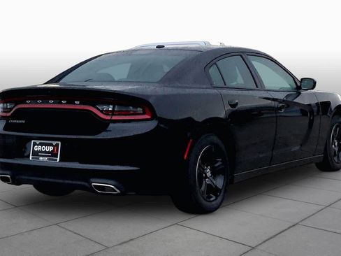 Used 2022 Dodge Charger SXT w/ Leather Interior Group RWD image 12