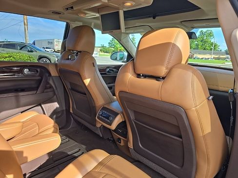 Used 2017 Buick Enclave Premium w/ Experience Buick Package FWD image 35