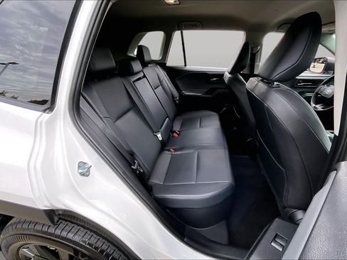 Used 2026 Toyota RAV4 XLE Premium AWD/4WD image 19