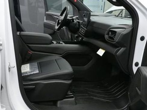 Used 2024 Chevrolet Silverado EV W/T image 17