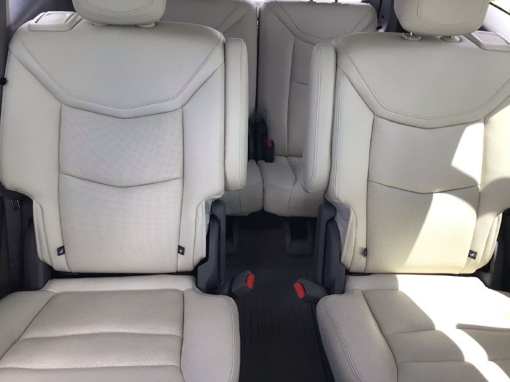 Used 2024 Cadillac XT6 Premium Luxury AWD/4WD image 15
