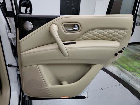 Used 2021 INFINITI QX80 Sensory w/ All-Season Package image 31