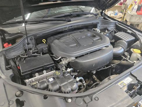Used 2021 Jeep Grand Cherokee Laredo AWD/4WD image 31