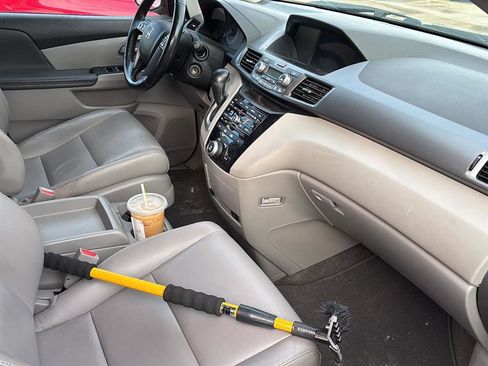 Used 2013 Honda Odyssey EX-L image 2