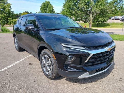 Used 2023 Chevrolet Blazer LT w/ Driver Confidence Package AWD/4WD image 1