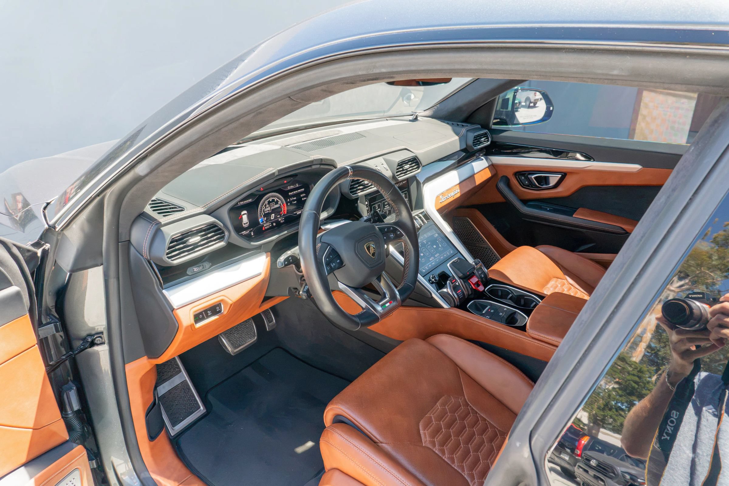 Used 2019 Lamborghini Urus AWD/4WD image 71