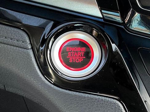 Used 2023 Honda Odyssey Touring image 23