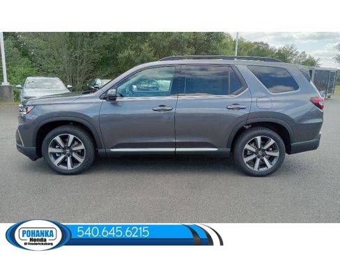 New 2025 Honda Pilot Touring image 10
