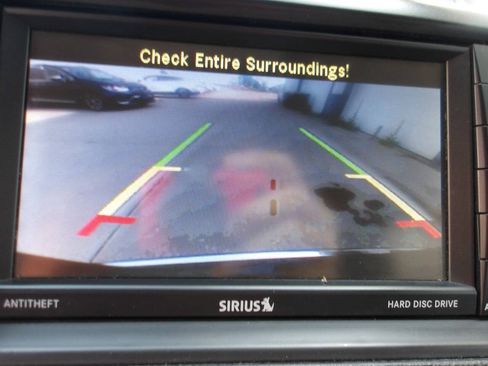 Used 2014 Chrysler Town & Country Touring-L w/ Driver Convenience Group FWD image 39