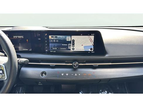 Used 2024 Nissan Ariya FWD image 25