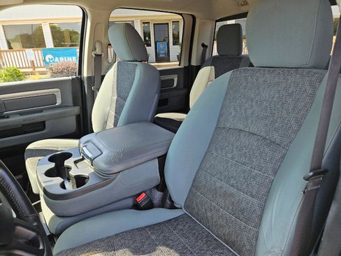 Used 2018 RAM 1500 Big Horn AWD/4WD image 13