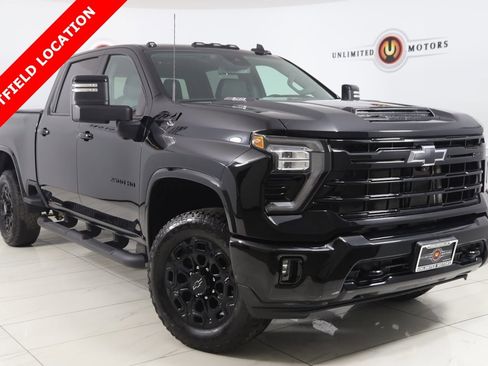 Used 2024 Chevrolet Silverado 2500 LT w/ Midnight Edition image 1