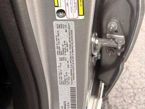 Used 2023 RAM 1500 Big Horn AWD/4WD image 22