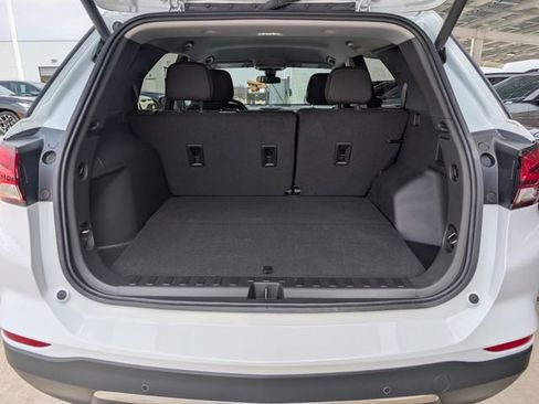 Used 2023 Chevrolet Equinox LT image 27