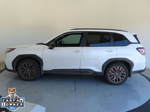 Used 2025 Subaru Forester Sport image 9