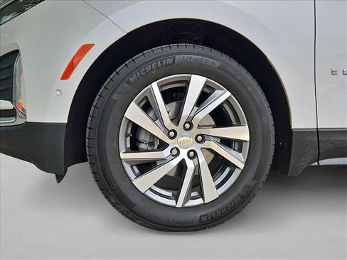 Used 2024 Chevrolet Equinox Premier FWD image 25